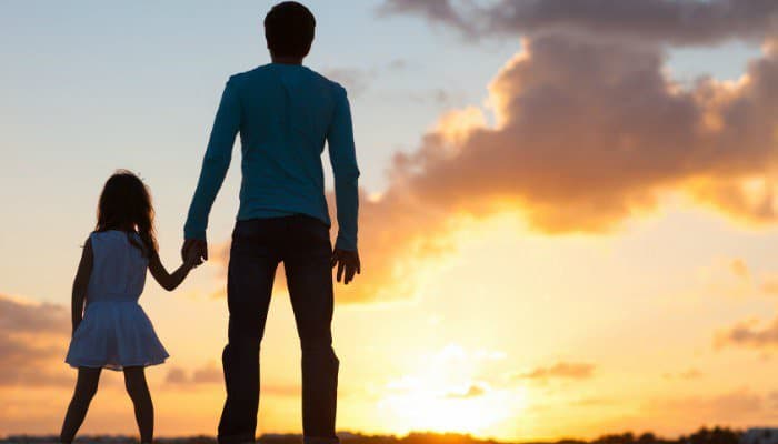 为了孩子移民，他们后悔了吗？